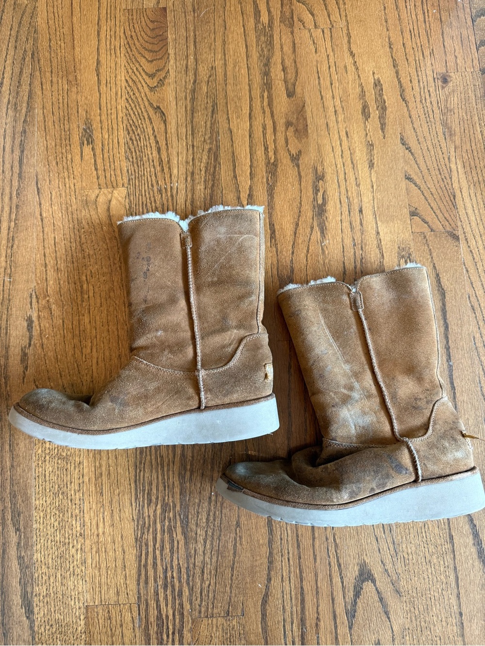 Koolaburra by UGG Brown Suede Shearling Boots Size 8